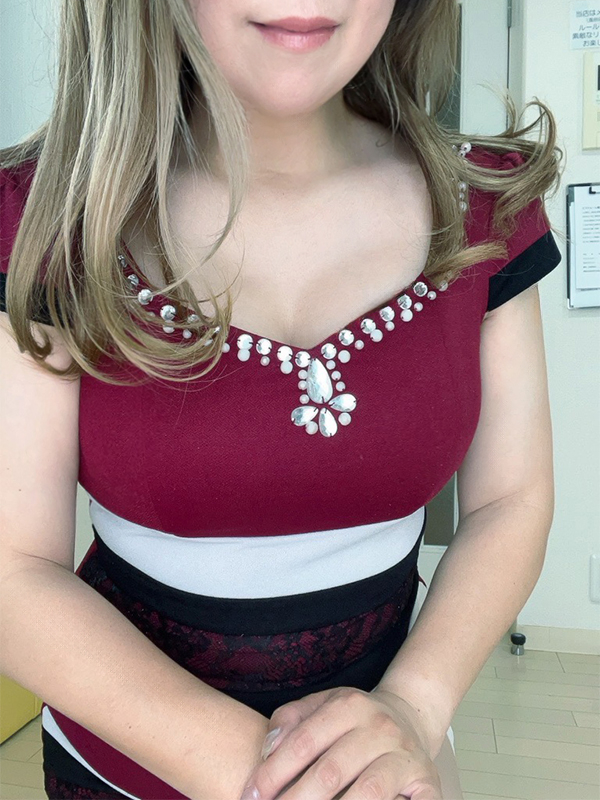 ひとみセラピスト